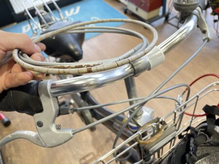 ブレーキワイヤー交換