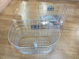 ワイドなステンレスカゴが入荷