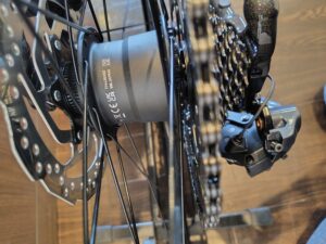 【新登場】シマノの自己給電式Di2「Q'AUTO」オートシフト搭載自転車を試乗レビュー！